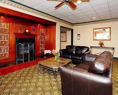 Econo Lodge Inn & Suites Augusta Interiør billede